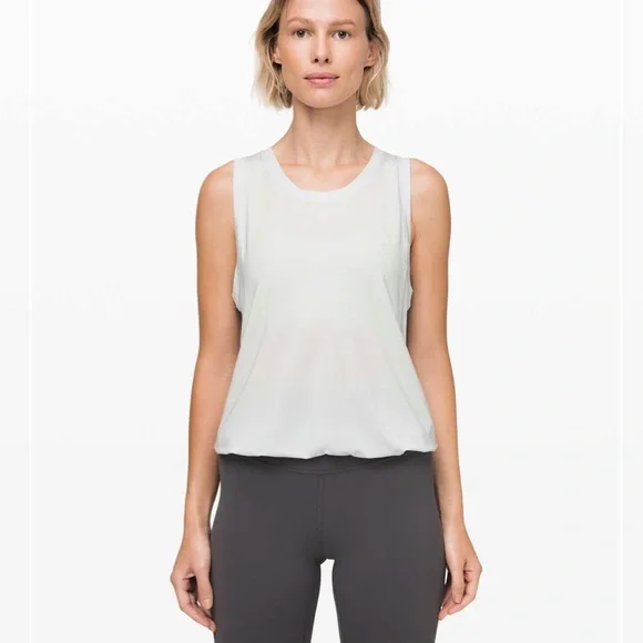 NWT Lululemon Calm and Serene Tank Sz 4 Pale Blue Open Tie Back - Picture 4 of 9